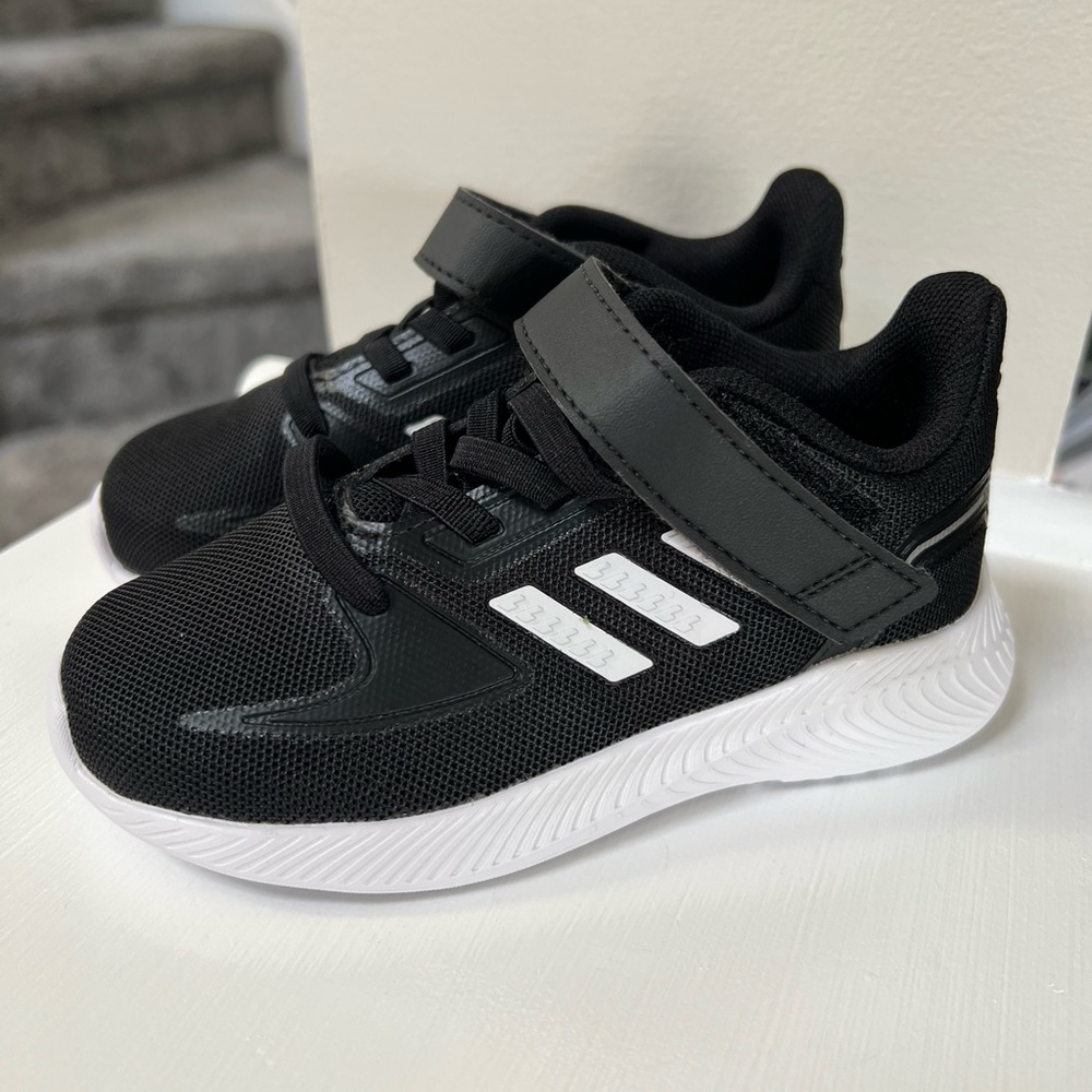 NWOT Adidas Toddler Sneakers black and white sneakers Shoes